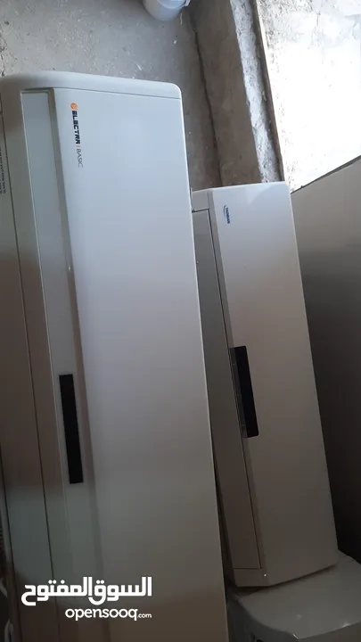 مكيفات رقم التواصل .. صفر خمسة تسعه اربع سبع ميه و حداش متين وواحد