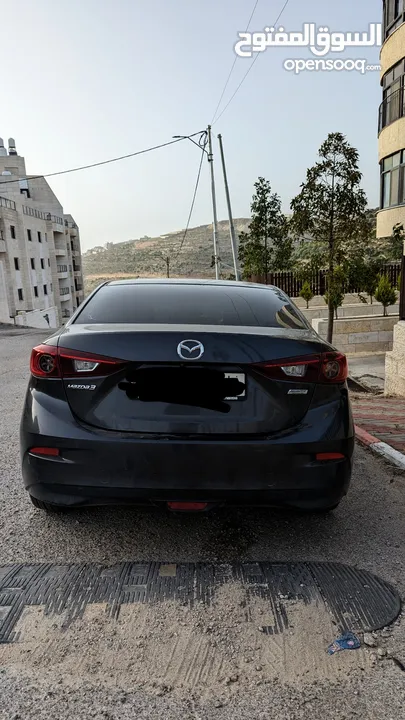 سيارة Mazda 3 2015 نظيفة جداً