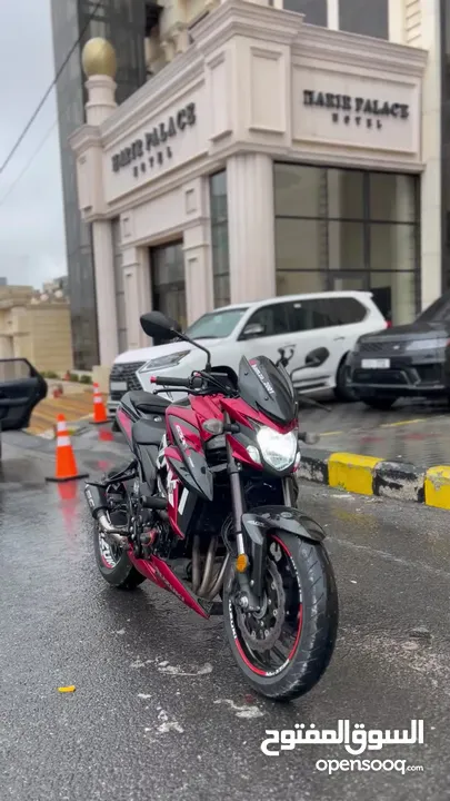 Suzukl Gsx.s 750
