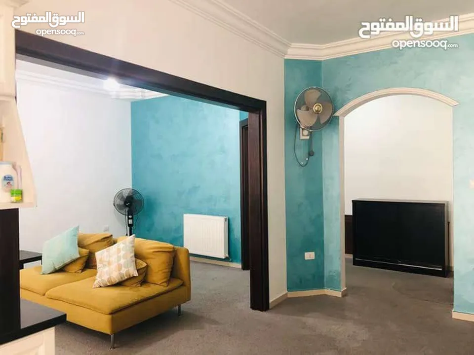 شقة طابق ثاني للبيع في ارقى مناطق الشميساني
