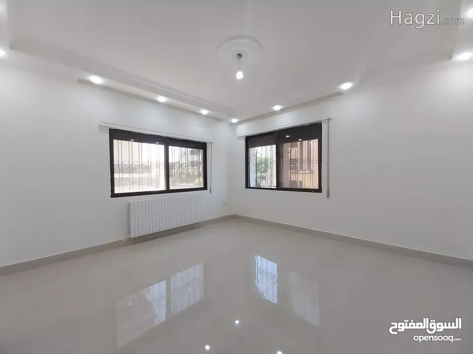 فيلا للايجار في ام اذينة  ( Property 33438 ) سنوي فقط