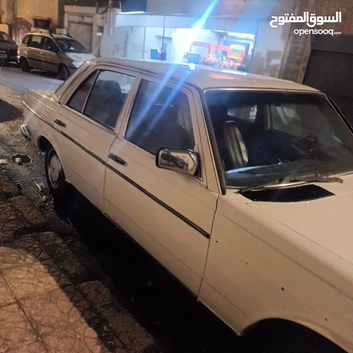 سيارة مرسيدس 200 للبيع بحالة جيدة