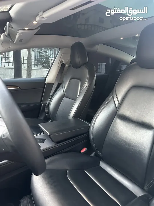 تسلا موديل 3 لون أبيض لؤلؤي 2022 Tesla model 3 . 2022