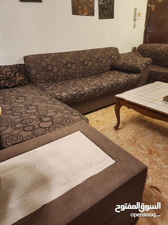 كنب خليجي 8 مقاعد +بفه للبيع المستعجل