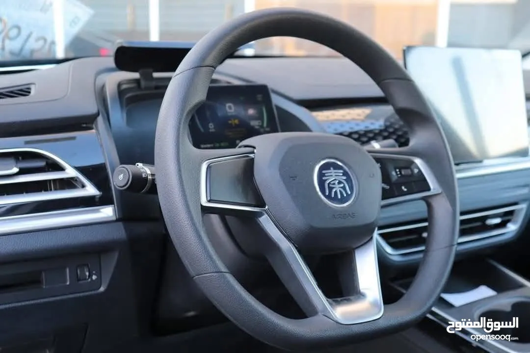 BYD QIN PLUS 2022  لون أبيض لؤلؤي مستعمل بحال الوكالة