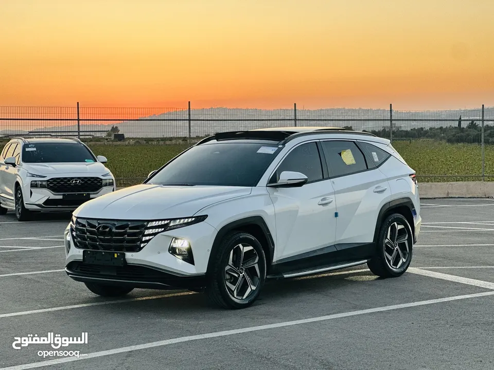 هونداي توسان/2024  فل الفل فتحة سقف بانوراما  2x4 ///240Hp بنزين + كهرباء  ( Haybrid) 1600cc