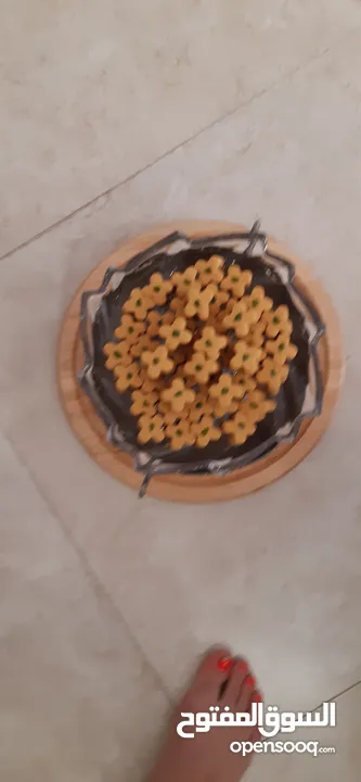 حلويات بخلاصة الهيل والبرباريس العشبية