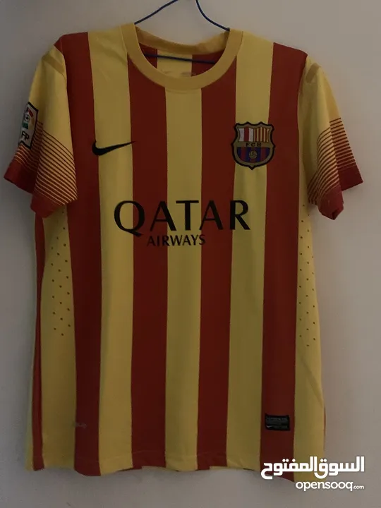 “تيشيرت برشلونة الأصلي (قميص كتالونيا) لموسم 2013/2014