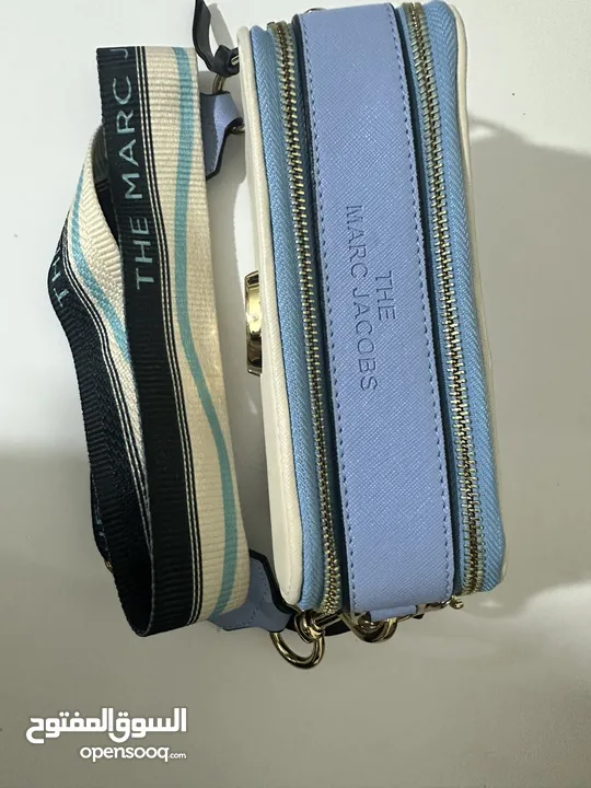 شنتة مارك جاكوب ماستر كوبي مختمة كامل لون بيج مع أزرق فاتح وأسود Marc jacobs bags high master copy