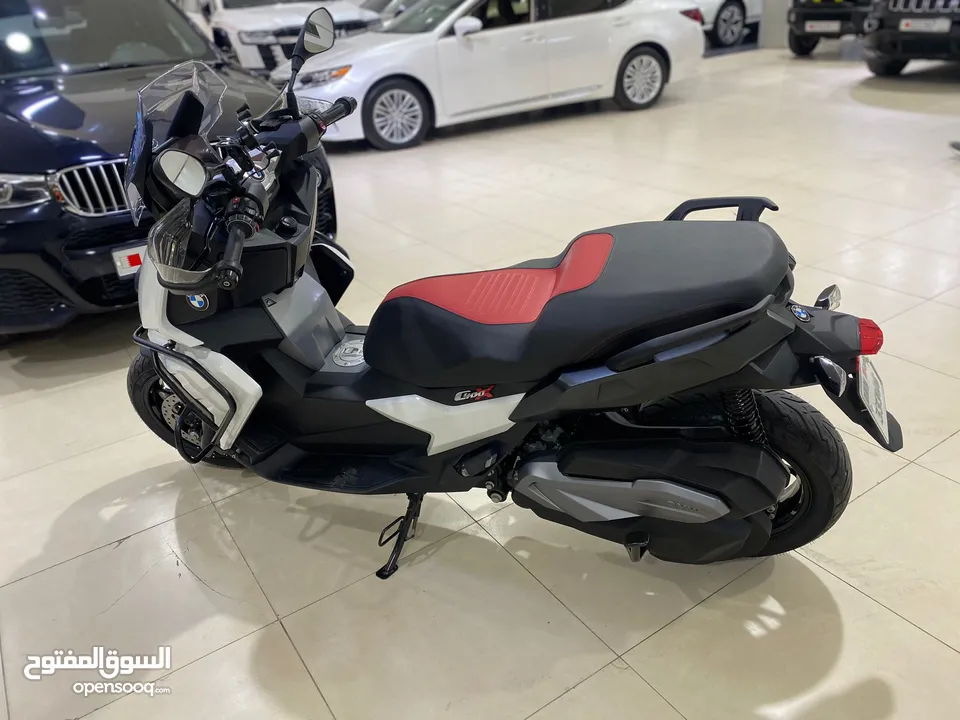 BMW C400X 2021 (White)