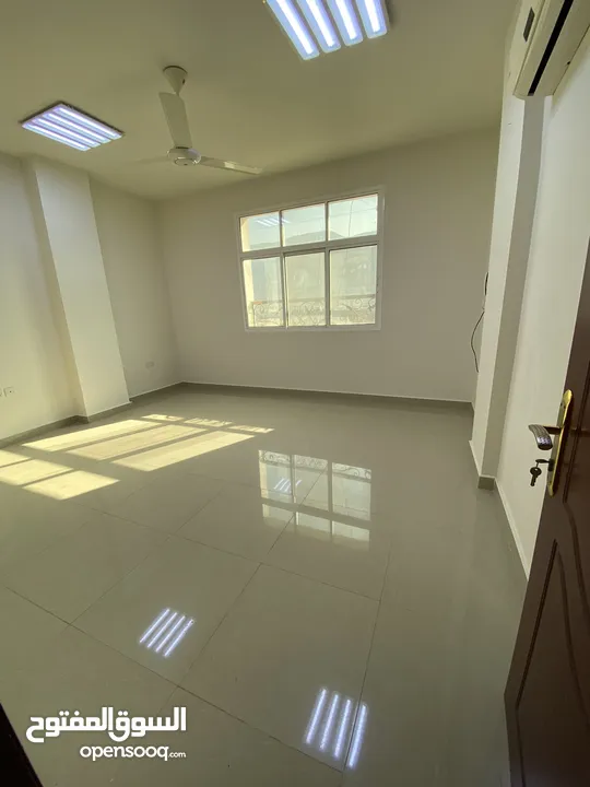 Flat for rent in bousher/شقق للايجار ف بوشر