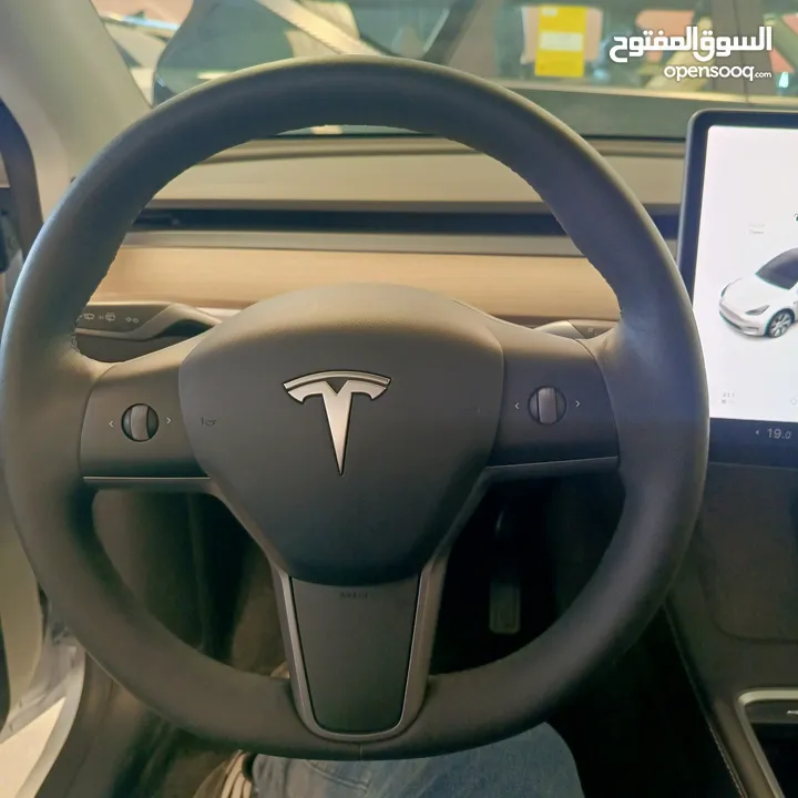 Tesla model y LONG RANGE DUAL Motors 2022