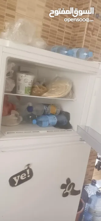 ثلاجة بيكو مستعمل بحاجه لغاز فقط