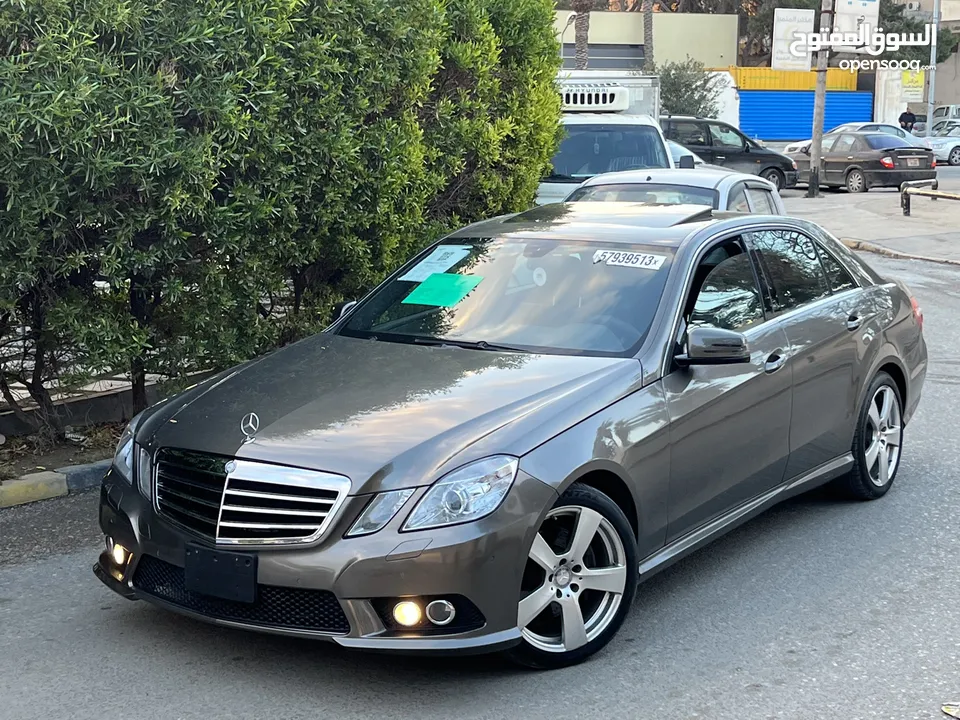 مرسيديس-بنز / E350 w212 جمرك ماشيا 77 الف