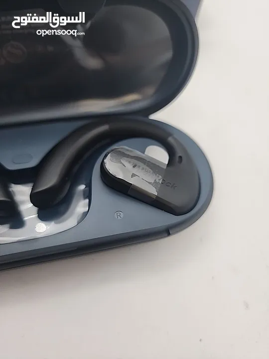 سماعات رياضية أصلية جديدة غير مستعملة للبيع Sport Airpods