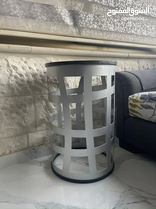عفش بيت للبيع (مكيف،كنب، طاولة تلفزيون، طاولات وسطية، برادي، ، مغسلة،) *سعر حرق*  *الرقم بالعنوان*