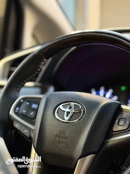 للبيع تويوتا انوفا موديل 2018 مالك اول وكالة البحرين بدون حوادث بليغة نهائيا