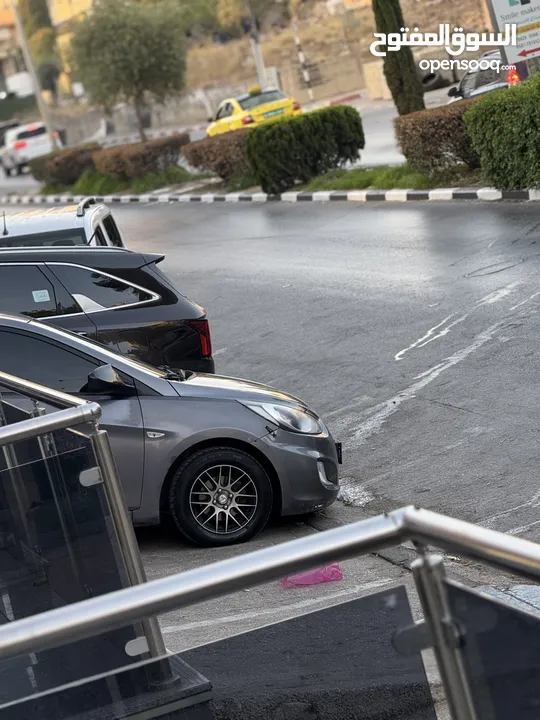 اكسنت رخصة 2014  ديزل 4 غيار اقتصادية جداا  البيع كاش فقط