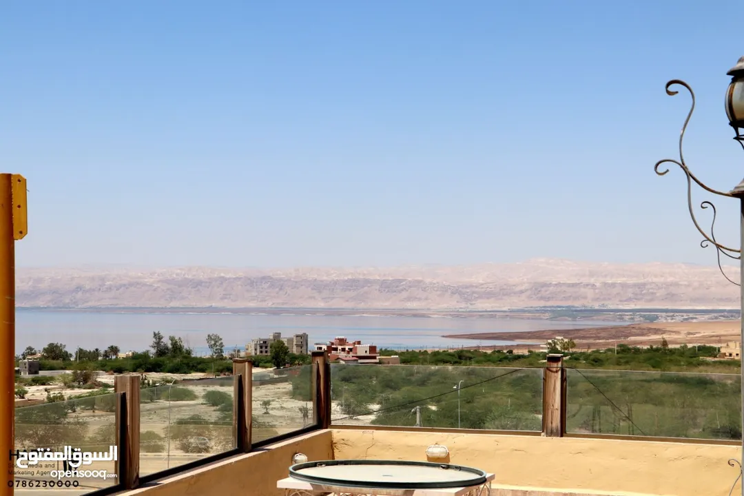 شاليه للبيع في البحر الميت بسعر مغري من المالك منطقه سويمه فرصه للسكن او الاستثمار