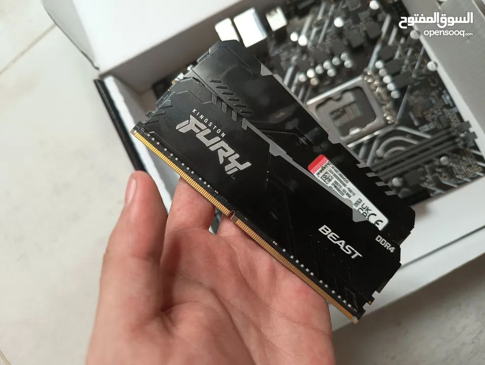 MOTHERBOARD ASUS + 32 GB DDR4 RAM FOR SALE