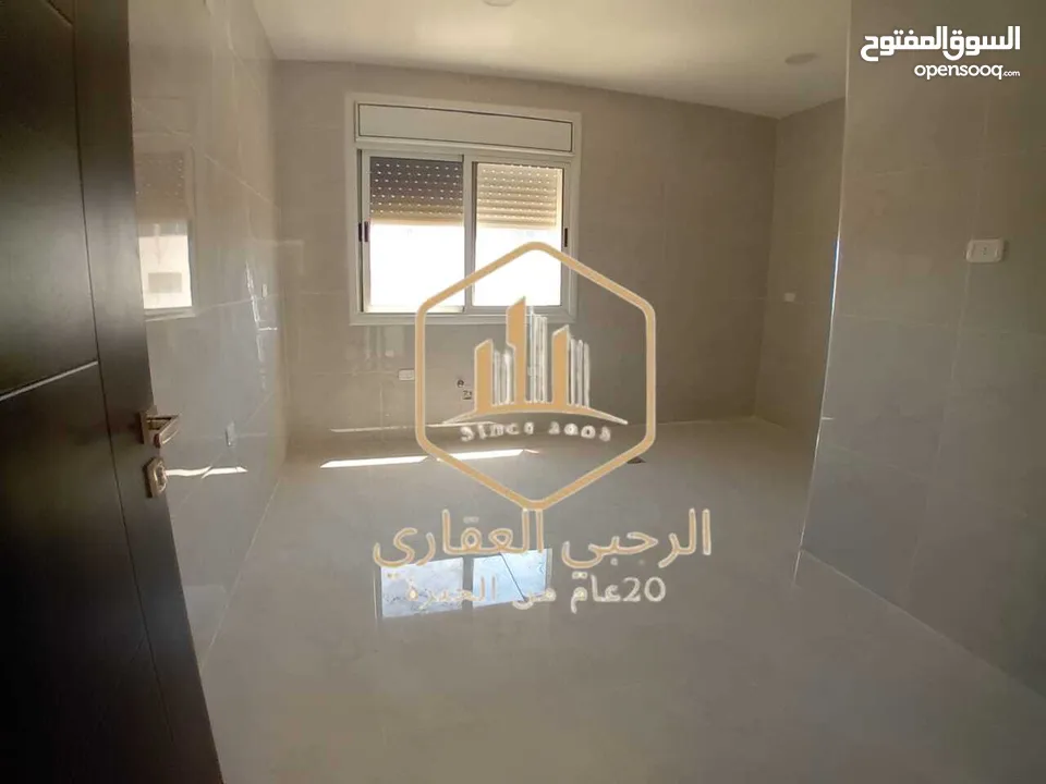روف / للايجار / لم يسكن / 3نوم / خلدا / مطل
