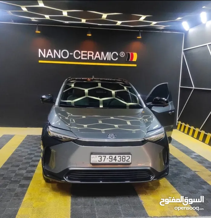 - Toyota bZ4X 2023  كهربائية بالكامل  فئة Long Range Pro  دفع أمامي