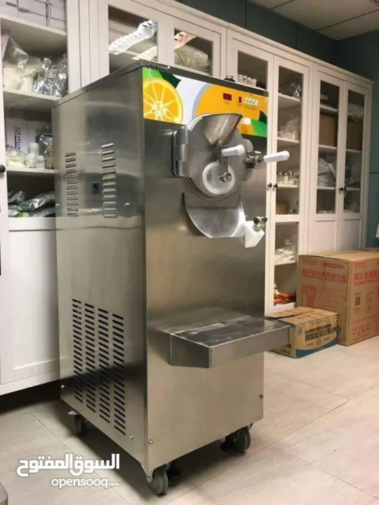شوك فريز مستعمل 6 شهور و ماكينه صناعة بوظة صينية مستعملة سنة واحدة