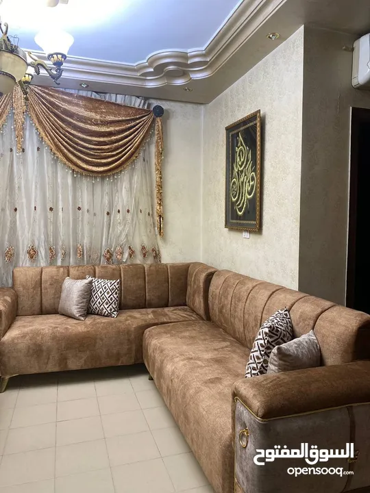 طقم كورنر تفصيل خشب لاتيه وقراط إسفنج ضغط عالي سفنج تركي القماش قماش مخمل ووتر بروف