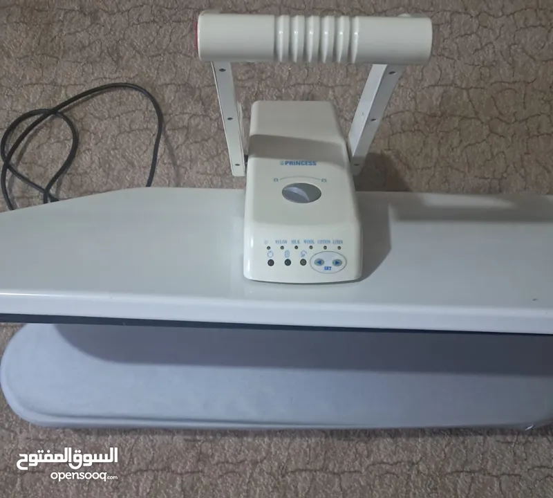 مكواة بخار كبس Princess صناعة صينية