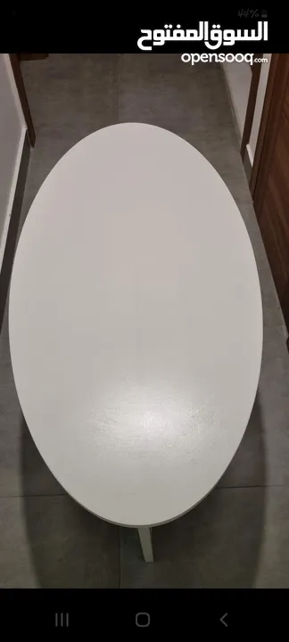 IKEA WHITE COFFEE TABLE OVAL