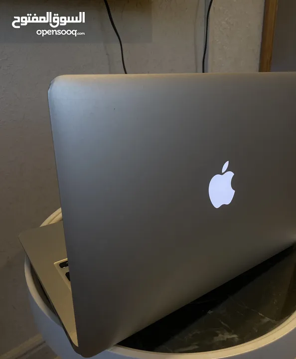 Macbook Air 2017  13” core i5 8G RAM توب نظافة