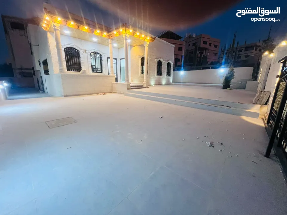 فيلا بناء حديث تشطيبات ديولوكس