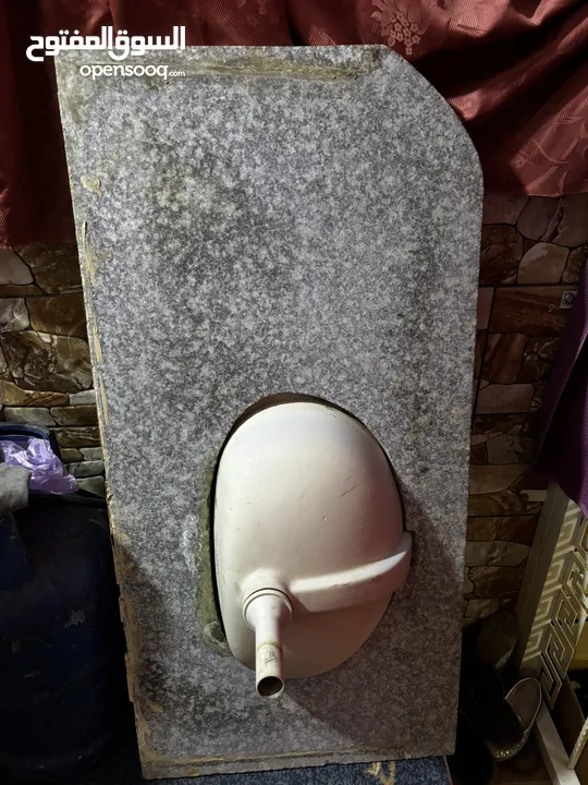 مجلى حمام  مع مغسلة بحالة جيدة للبيع الي معني يتواصل معي عالرقم