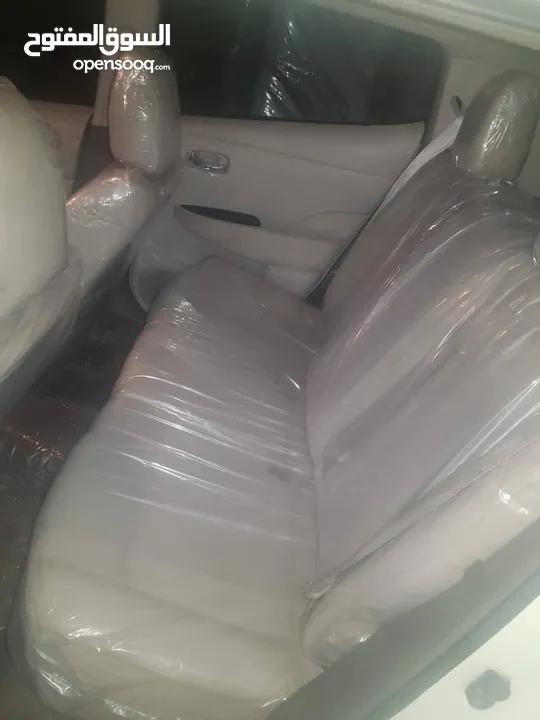 سيارة نيسان ليف للبيع  مواصفات جيدة للتواصل رقم الهاتف في الاعلان