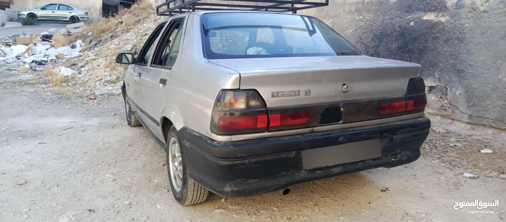 سياره رينو للبيع