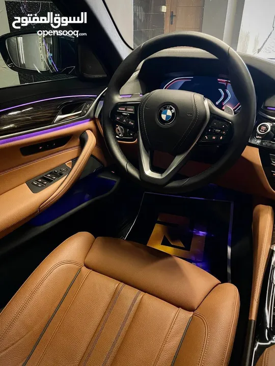 2023 BMW Luxury line 530i