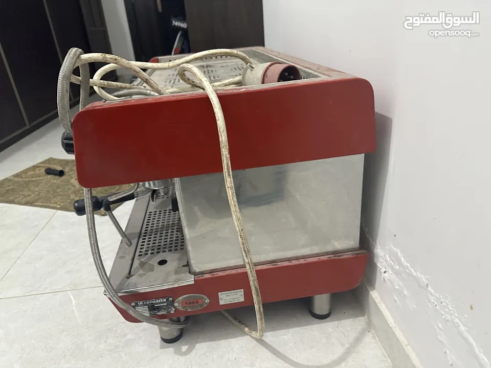 ماكينة اسبرسو ثلاث عيون 3 فاز