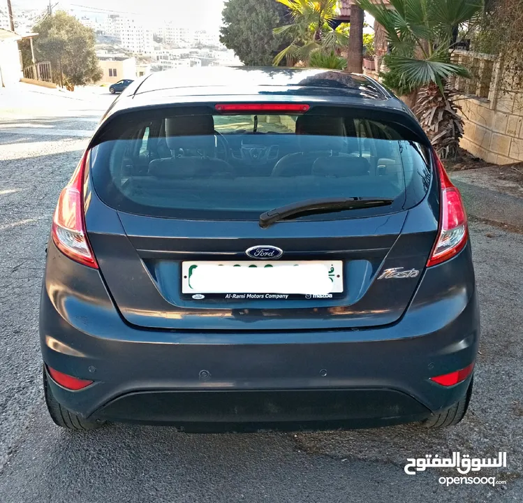 فورد فييستا 2013 جير عادي بنزين