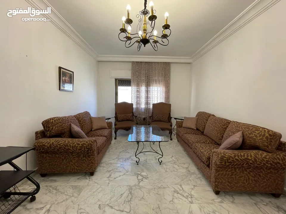 شقة مفروشة للإيجار في دير غبار  ( Property 39426 ) سنوي فقط