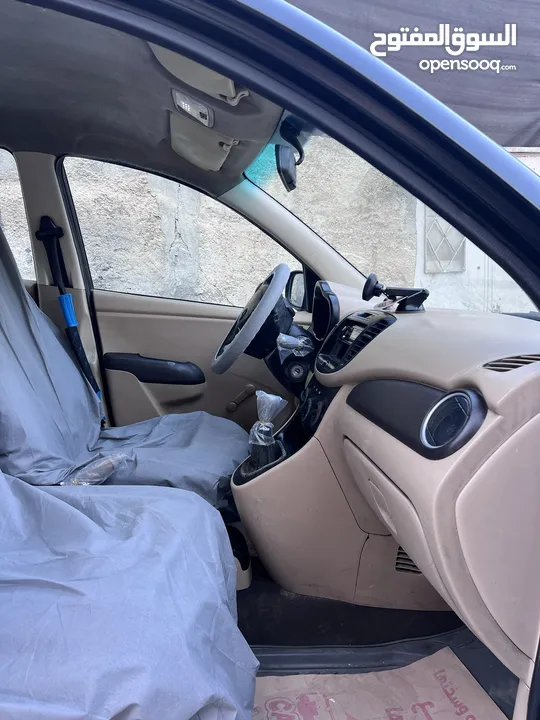 سيارة i10 2009 للبيع نظيفة