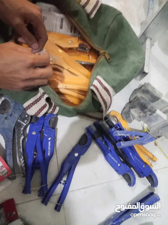 معدات كهرباء