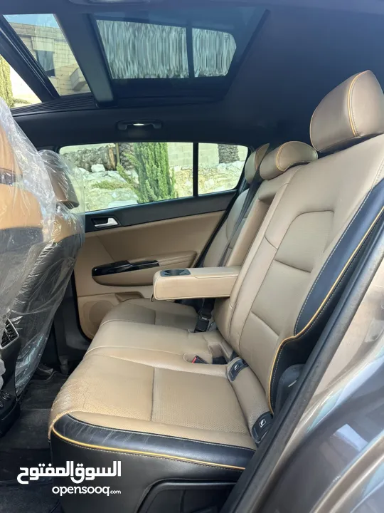 كيا سبورتاج فل الفل Gt مختم 2000ديزل 4*4 غرفة بني بنوراما سعرر حررررق