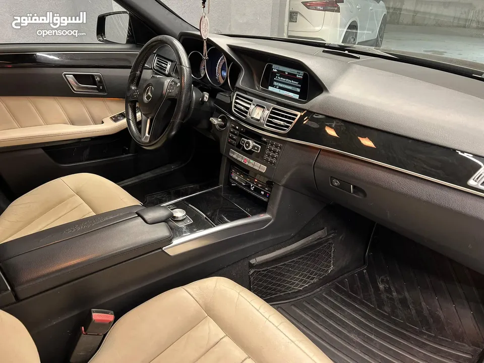Mercedes Benz E200