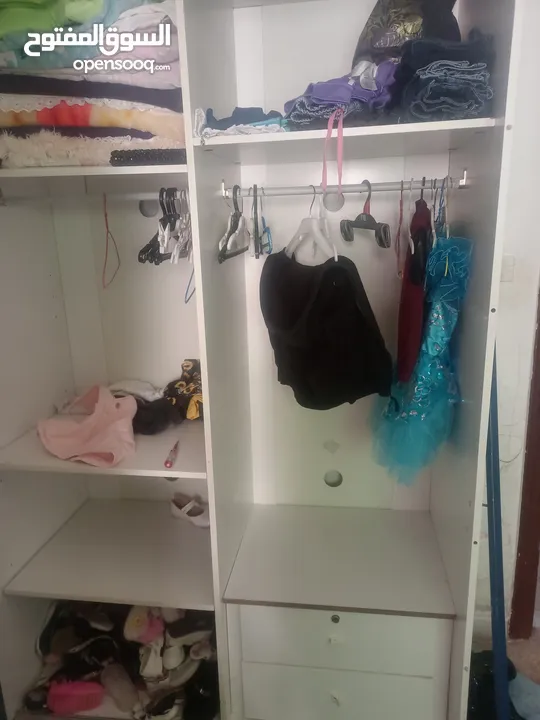 خزانة ابيض بابين سحب مع وحدة ادراج داخلية