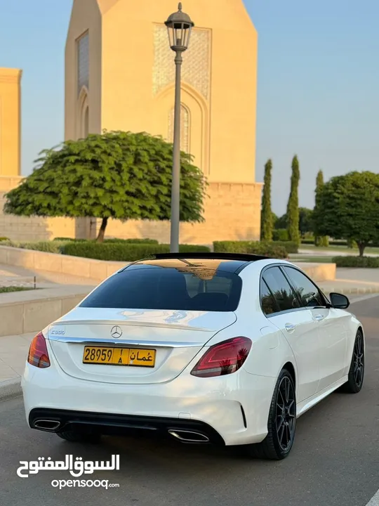 مرسيدس  أصل C300 AMG بلاك ادشن السيارة كلين تايتل بدون حوادث