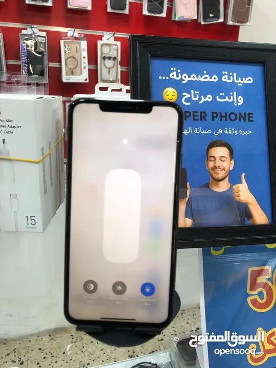 iphone xs max  مستخدم