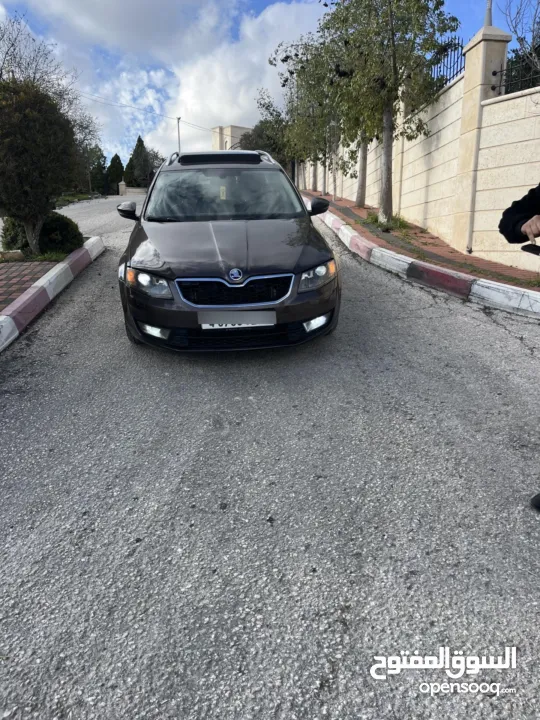 سكودا اوكتافيا لورينت كلمنت 2016