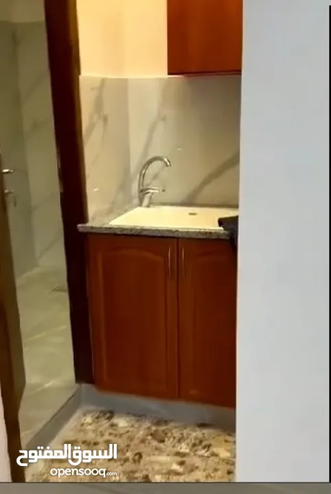 ستوديو للايجار راس بيت جالا مفروش دقيقتان من معبر النفق