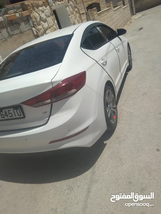 هونداي افانتي فل اضافات فحص كامل