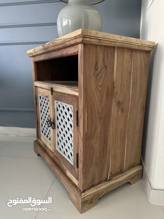 Solid wood cabinet